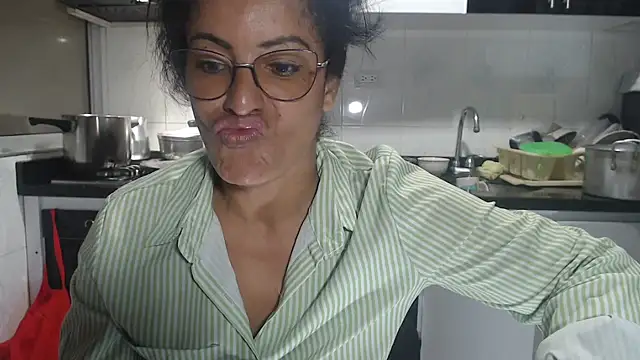 Snapshot of kateleyagrey chatting on October 8, 2025, 11:56 am kateleyagrey online show from October 8, 2025, 11:56 am