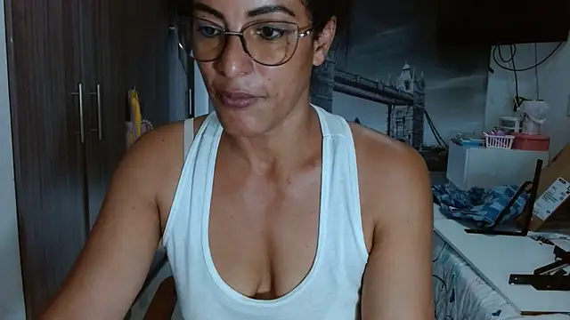 Snapshot of kateleyagrey chatting on February 10, 2025, 9:47 pm kateleyagrey online show from February 10, 2025, 9:47 pm
