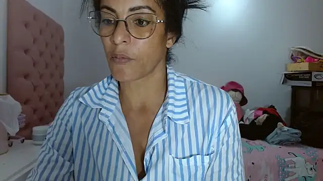 Snapshot of kateleyagrey chatting on March 22, 2025, 12:46 pm kateleyagrey online show from March 22, 2025, 12:46 pm