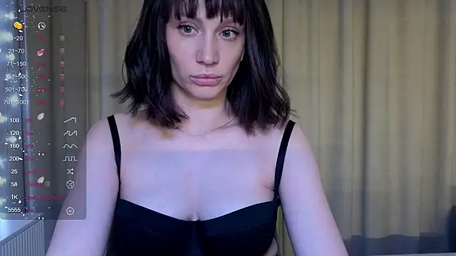 Snapshot of Alice_Wonders chatting on February 25, 2026, 7:14 pm Alice Wonders online show from February 25, 2026, 7:14 pm