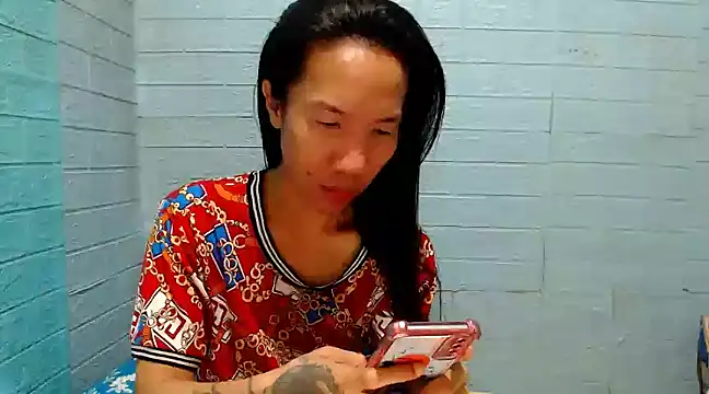 Snapshot of AsianNaughtiesMistress chatting on January 28, 2025, 11:39 pm AsianNaughtiesMistress online show from January 28, 2025, 11:39 pm