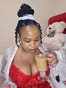 Snapshot of BoobQueenxx chatting on October 24, 2025, 2:32 am BoobQueenxx online show from October 24, 2025, 2:32 am