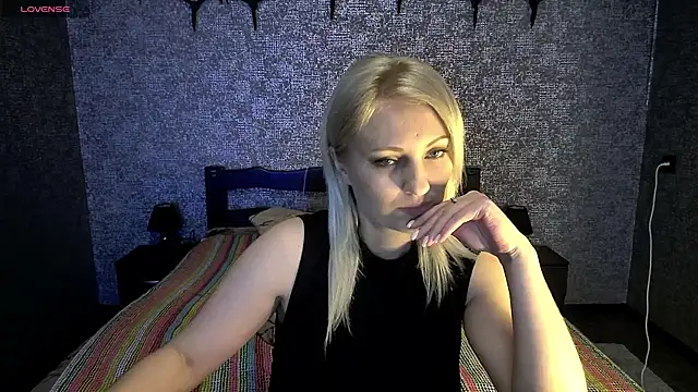 annagreeneyess online show from April 23, 2026, 11:49 am