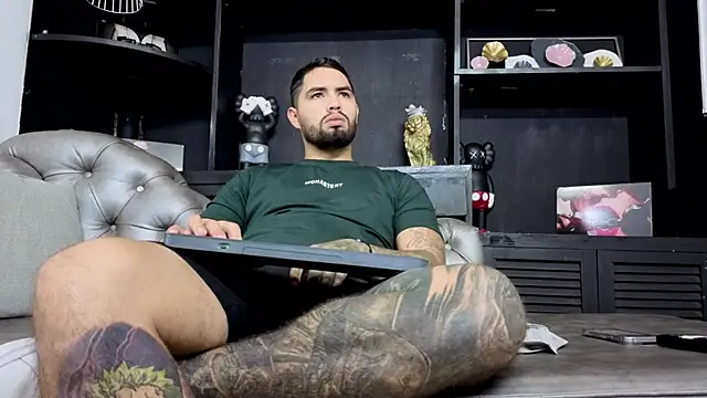 matteosantos online show from December 14, 2025, 12:00 pm