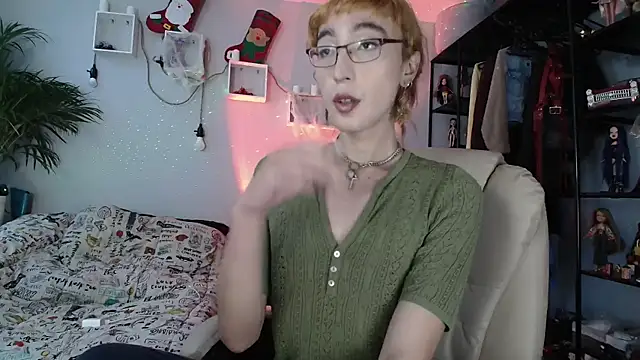 NicoleCortez online show from January 7, 2026, 2:22 pm