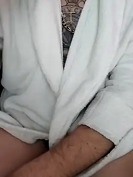 LoGaNfree88 online show from December 2, 2025, 5:03 pm