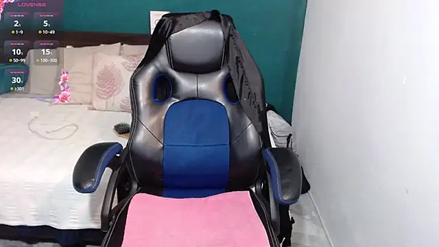 scaelettdubois online show from March 7, 2025, 2:36 am