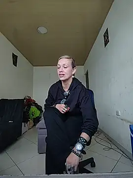 sexymarilyncolombia online show from March 17, 2026, 2:42 pm