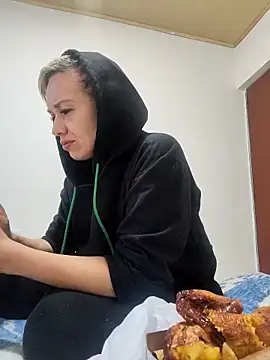 Snapshot of sexymarilyncolombia chatting on March 15, 2025, 10:22 pm sexymarilyncolombia online show from March 15, 2025, 10:22 pm