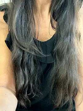 SHARONRodrig online show from September 27, 2025, 3:51 pm