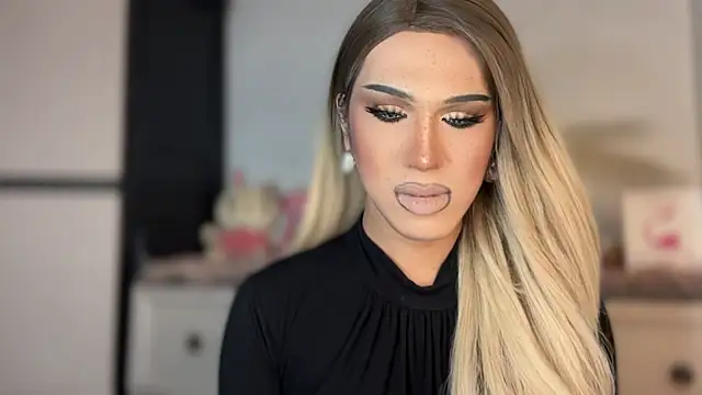 Ts glamxxxx online show from February 13, 2026, 12:32 am