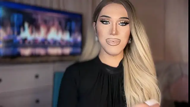 Ts glamxxxx online show from April 10, 2026, 11:28 am