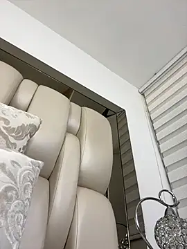 ALISSON FOXXX1 online show from October 30, 2025, 8:50 pm