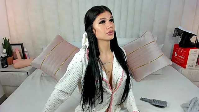 im anie online show from March 13, 2025, 4:49 am