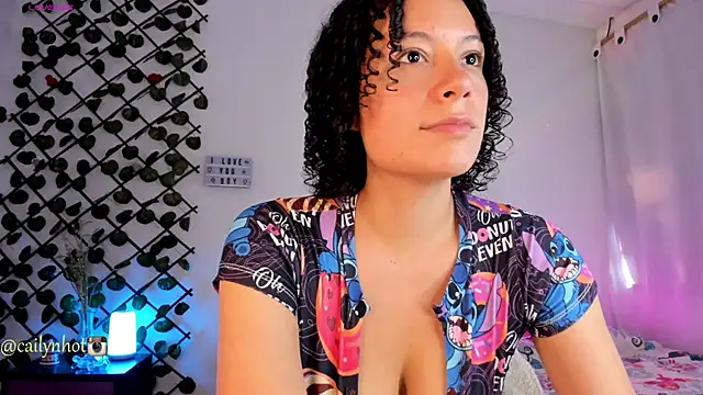 Snapshot of cailynhot chatting on February 11, 2026, 9:58 pm cailynhot online show from February 11, 2026, 9:58 pm