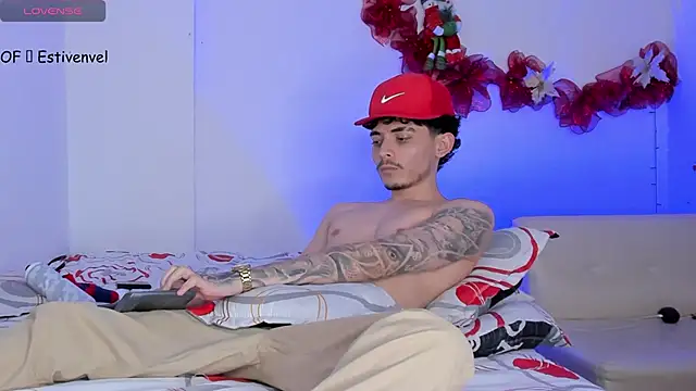 steve latin online show from December 31, 2024, 7:40 pm