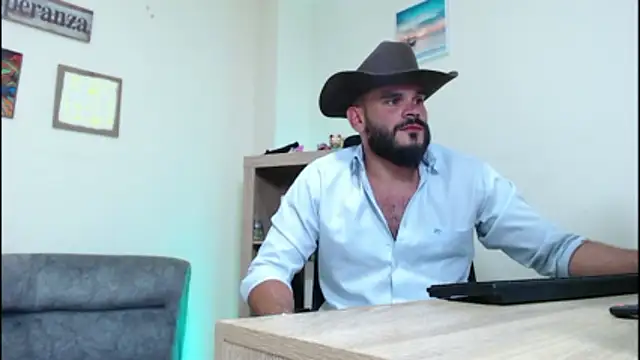 Snapshot of cowboyht chatting on May 4, 2026, 4:49 am cowboyht online show from May 4, 2026, 4:49 am