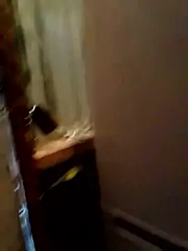 Snapshot of fakuface chatting on November 2, 2025, 8:30 am fakuface online show from November 2, 2025, 8:30 am