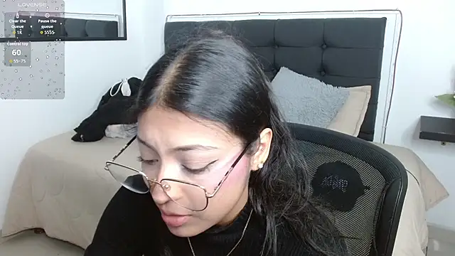 Snapshot of vaness_weet chatting on June 26, 2026, 8:47 pm vaness weet online show from June 26, 2026, 8:47 pm