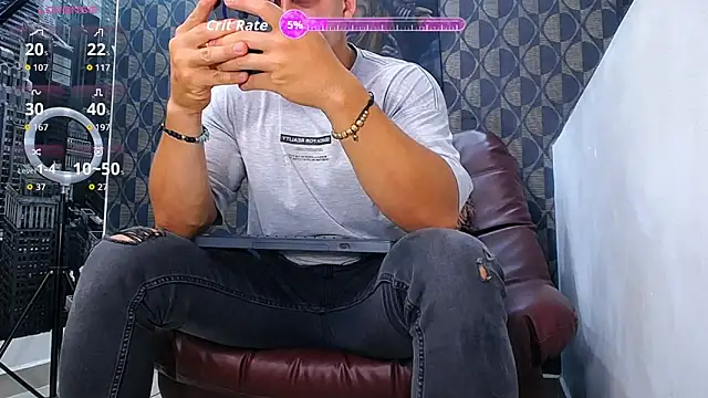 Leonsmoron online show from February 17, 2026, 11:35 pm