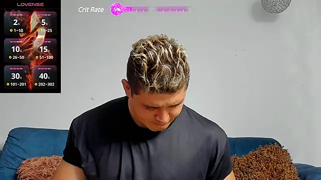 Snapshot of Leonsmoron chatting on February 13, 2025, 12:00 pm Leonsmoron online show from February 13, 2025, 12:00 pm