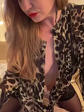 Lady  Maria online show from March 22, 2025, 7:20 pm