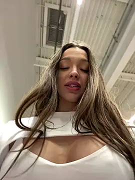 Snapshot of barbiehumpxxx chatting on March 14, 2025, 8:17 pm barbiehumpxxx online show from March 14, 2025, 8:17 pm