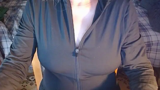 Snapshot of MysteryLadyxXx chatting on December 23, 2025, 6:56 am MysteryLadyxXx online show from December 23, 2025, 6:56 am