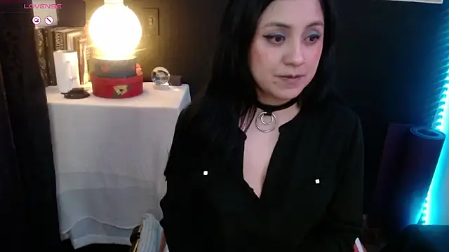 AbsentaVert online show from November 7, 2025, 12:04 am