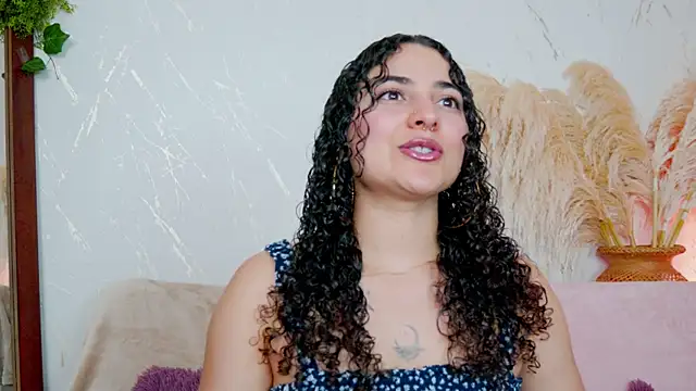Snapshot of merida_bell18 chatting on July 20, 2026, 10:45 pm merida bell18 online show from July 20, 2026, 10:45 pm