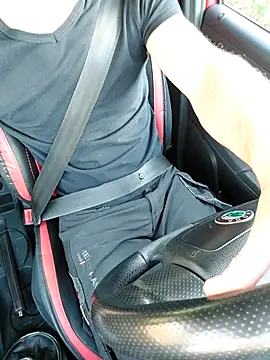 Xcoquinx online show from March 10, 2025, 3:41 pm