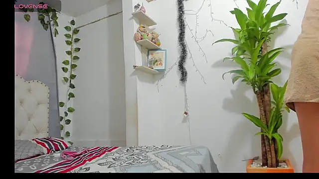 khalyn jenner online show from October 4, 2025, 8:32 pm