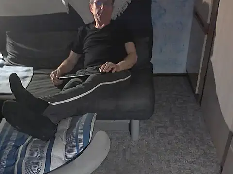 Snapshot of kiam471 chatting on February 13, 2026, 11:49 pm kiam471 online show from February 13, 2026, 11:49 pm