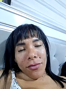 Snapshot of Doll_Loren chatting on March 8, 2025, 2:01 am Doll Loren online show from March 8, 2025, 2:01 am