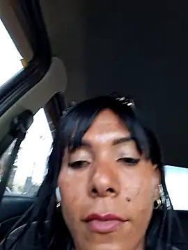 Snapshot of Doll_Loren chatting on March 13, 2025, 8:54 pm Doll Loren online show from March 13, 2025, 8:54 pm