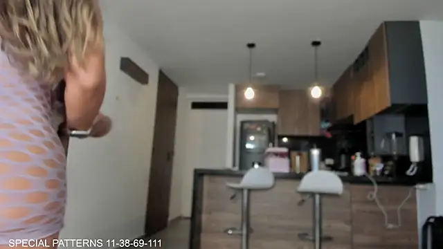 daniela henao online show from February 24, 2026, 11:16 pm