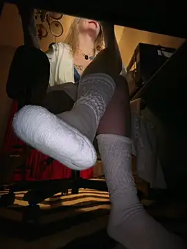 MarlaFknSinger online show from February 15, 2026, 10:14 am