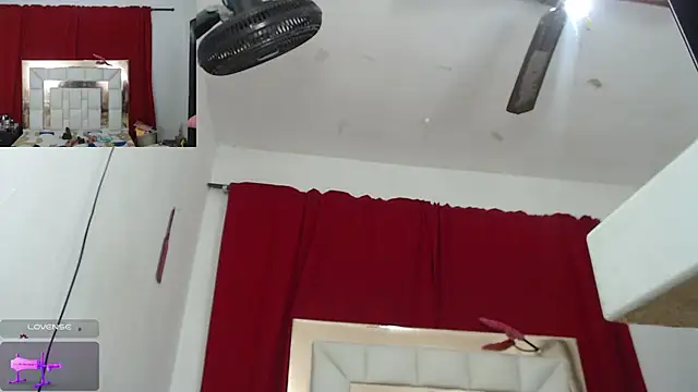 candyrojas online show from April 18, 2026, 8:16 am