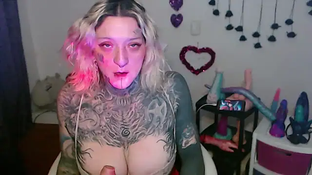 SLOPPYTITSS online show from March 27, 2026, 11:11 am