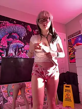 Cutiepiespanks online show from March 22, 2026, 9:38 pm