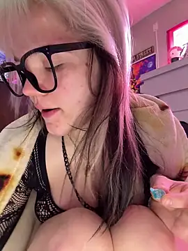 Cutiepiespanks online show from March 21, 2026, 6:12 pm