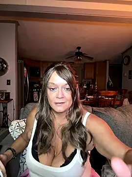 Snapshot of cowgirlc chatting on September 28, 2025, 3:02 am cowgirlc online show from September 28, 2025, 3:02 am