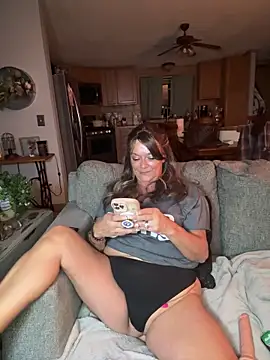 Snapshot of cowgirlc chatting on September 10, 2025, 2:21 am cowgirlc online show from September 10, 2025, 2:21 am