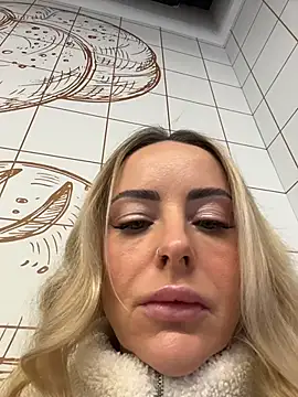 EmaSalis online show from February 1, 2026, 8:23 am