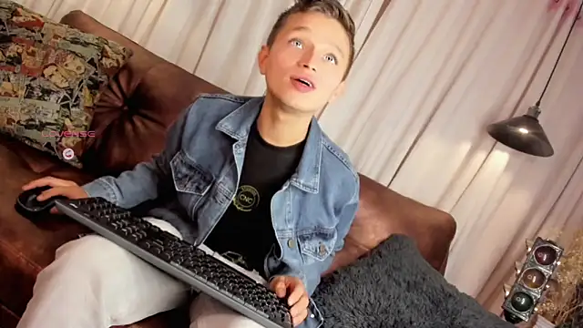 Tim wolf online show from December 15, 2025, 11:10 pm