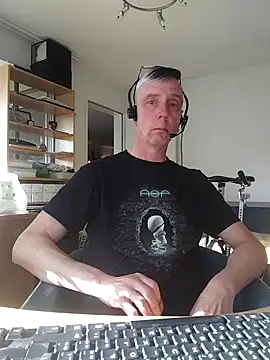 seelengleich online show from October 21, 2025, 1:43 pm