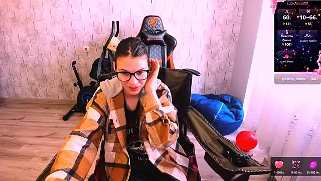 MollyLollipop online show from February 21, 2025, 5:46 am