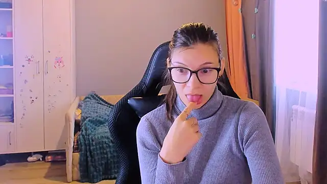 MollyLollipop online show from March 2, 2026, 2:01 am