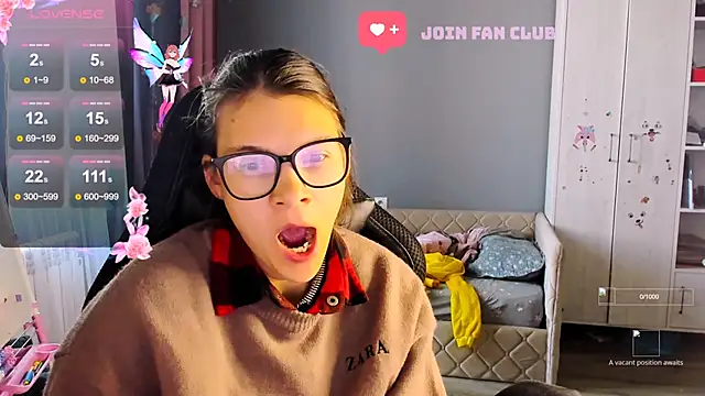 MollyLollipop online show from October 1, 2025, 4:06 am