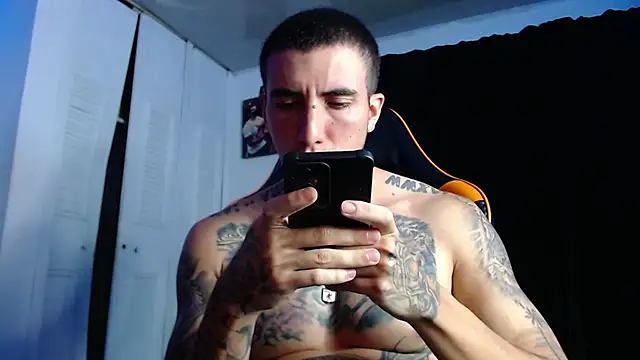 Snapshot of Adam_Hudsond chatting on July 22, 2026, 2:02 am Adam Hudsond online show from July 22, 2026, 2:02 am